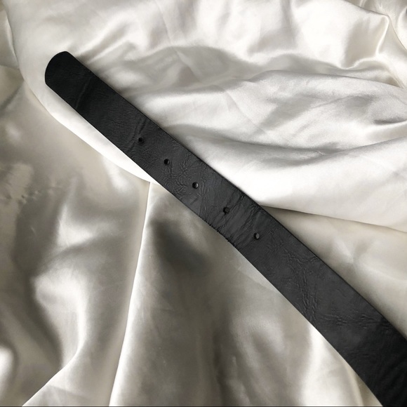 Faux Leather Belt✨ - Picture 3 of 4